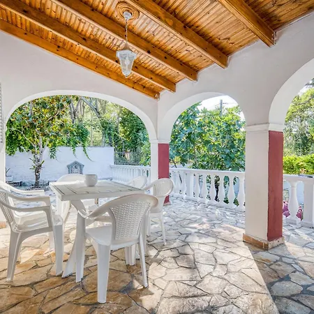 Rossa - Hideaway By The Sea * Δασιά