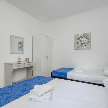 Apartment Rossa - Hideaway By The Sea Dassia (Corfu)