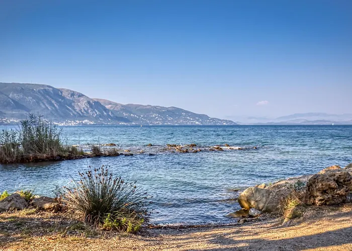 Rossa - Hideaway By The Sea Apartament